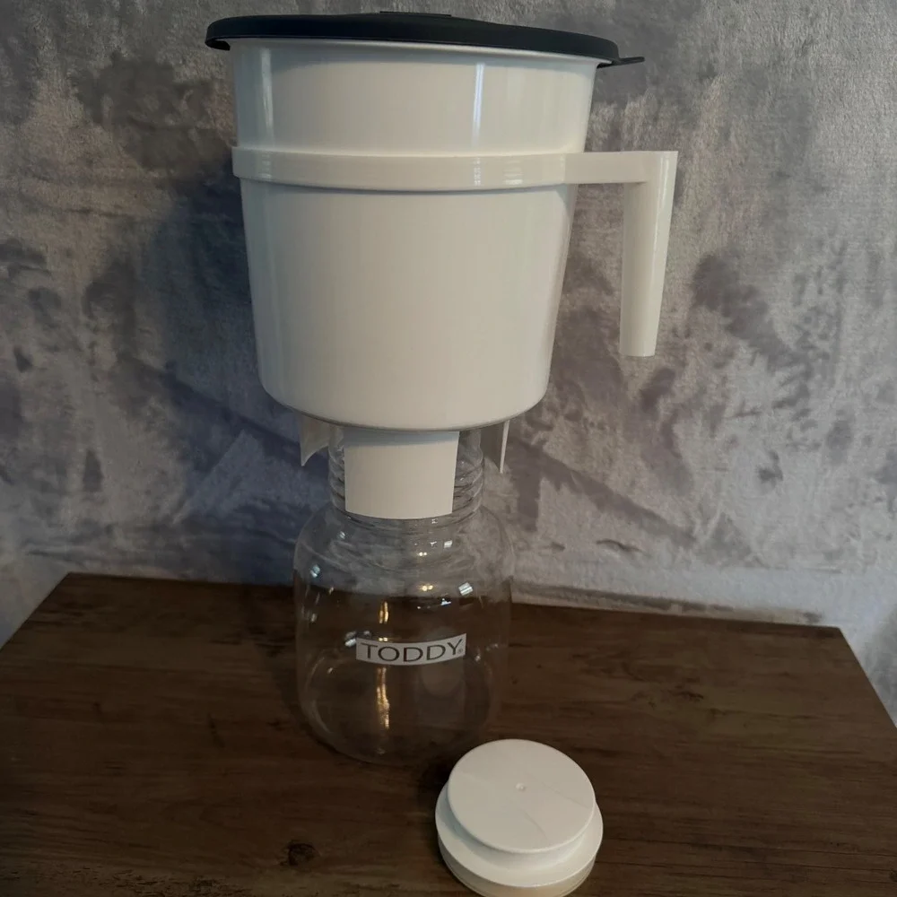 Toddy Cold Brew Coffee System with Glass Decanter White Brewing Container Kit - Picture 3 of 14